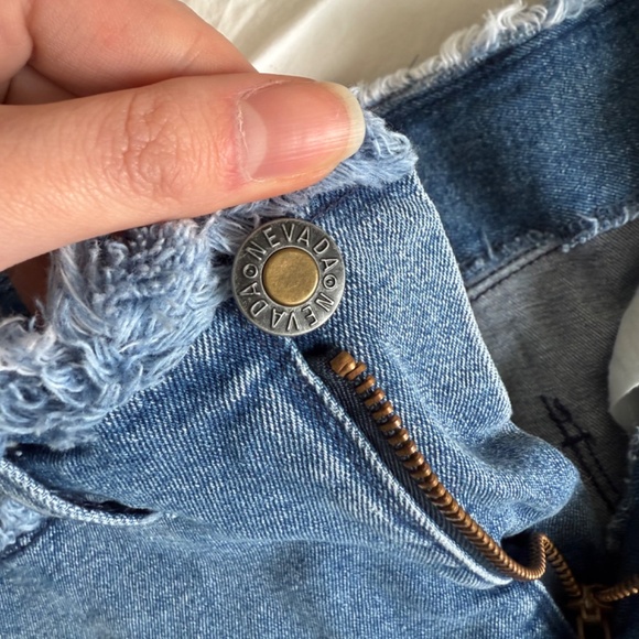 y2k Nevada distressed denim mini skirt - Picture 9 of 9